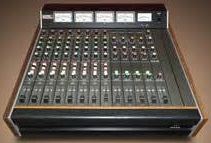 tascam3.jpg (14770 bytes)